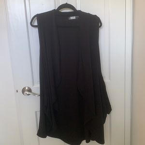 Sympli Vest w/ Pockets! 😻